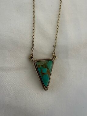 EUC - Anna Beck Turquoise Triangle Pendant Necklace